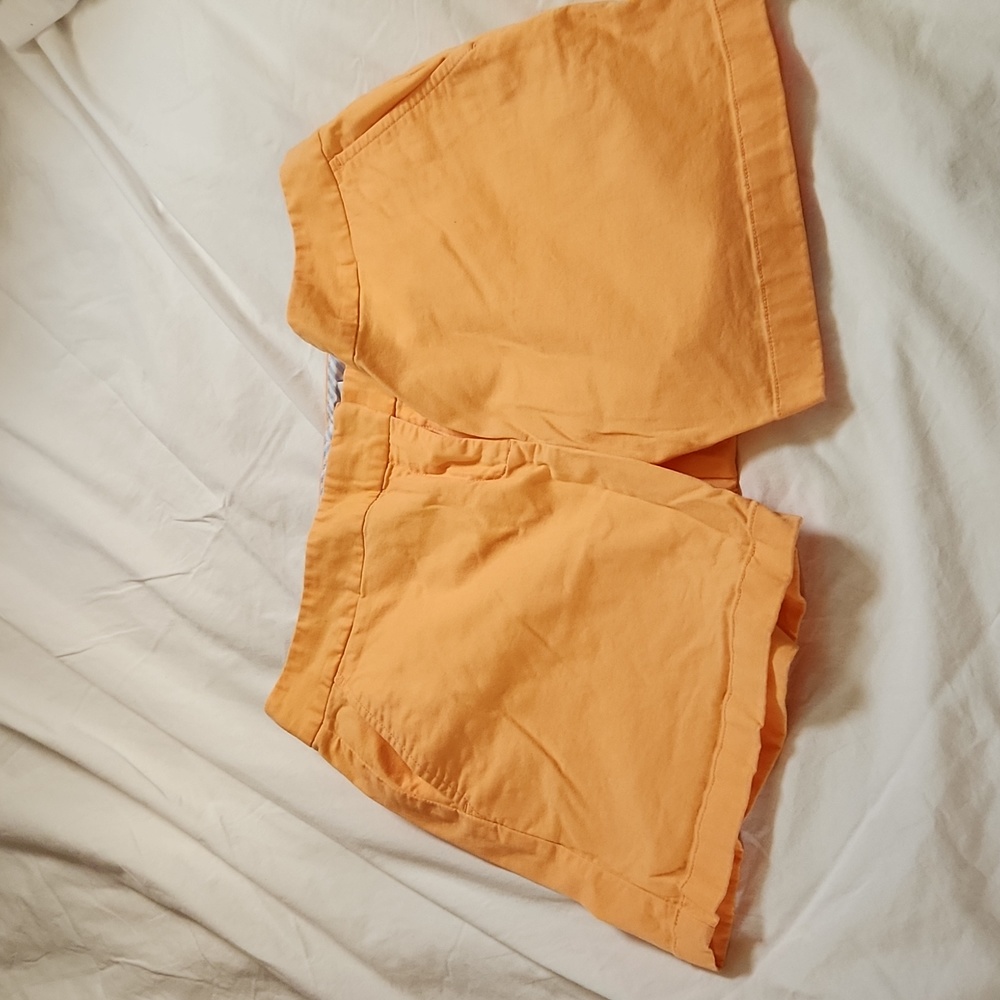 Vineyard Vine shorts